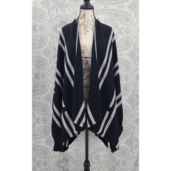 C by Bloomingdales Sweaters - C by Bloomingdale's women's 100% cashmere black/white cape sweater size L/XL